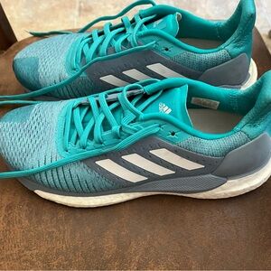 Adidas Solarglide ST boost size 8